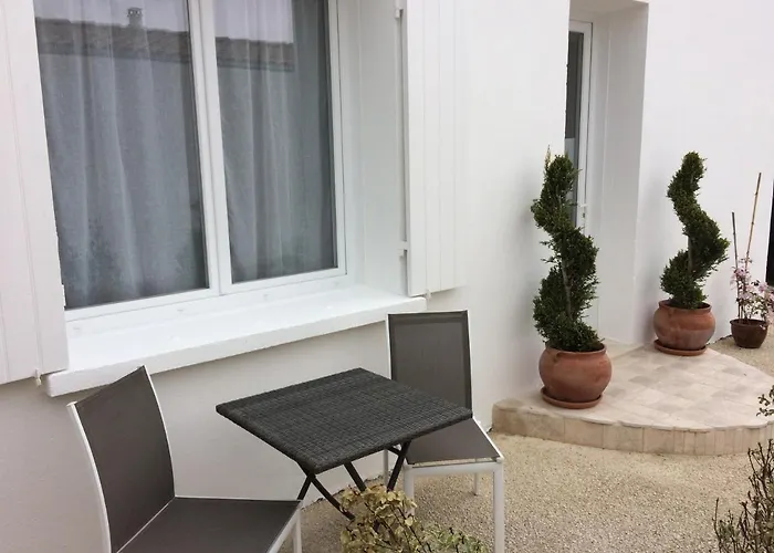 La Parenthese Guest house 3*